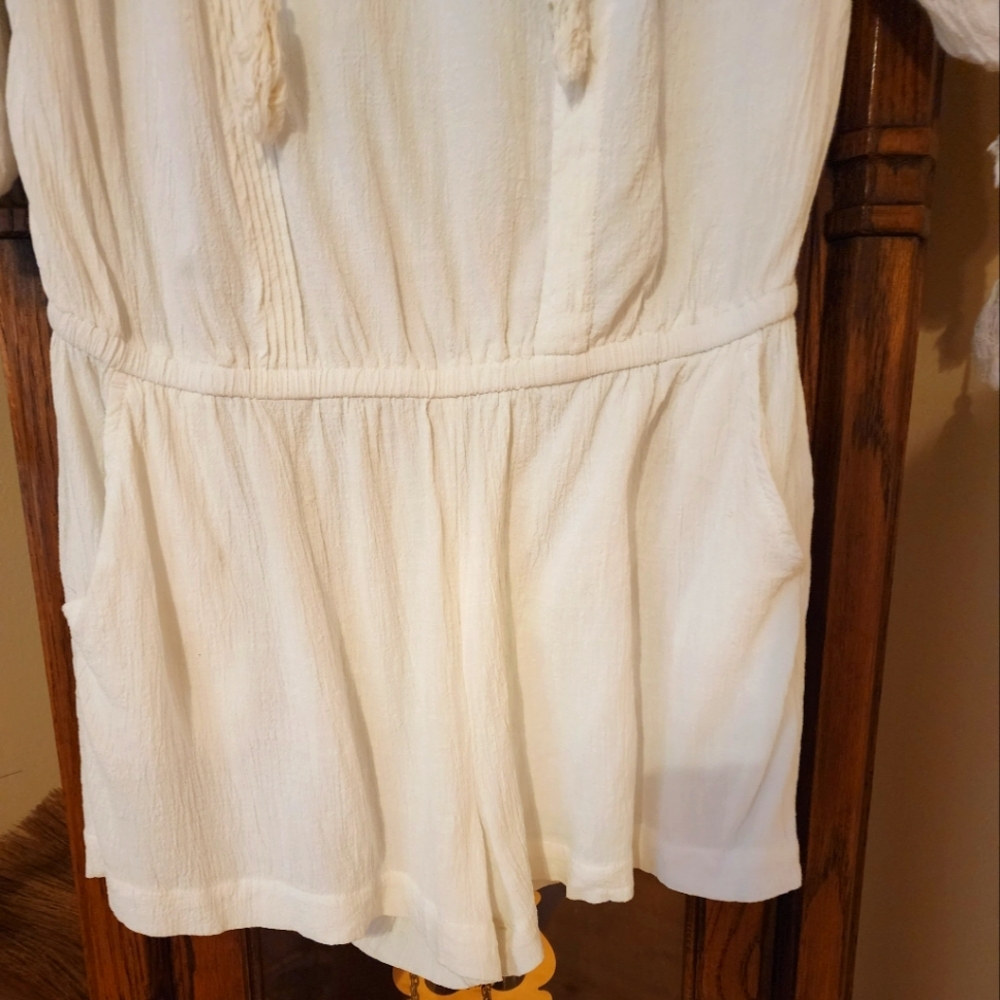 L*SPACE Women's 3/4 Sleeve Romper - Picture 11 of 12